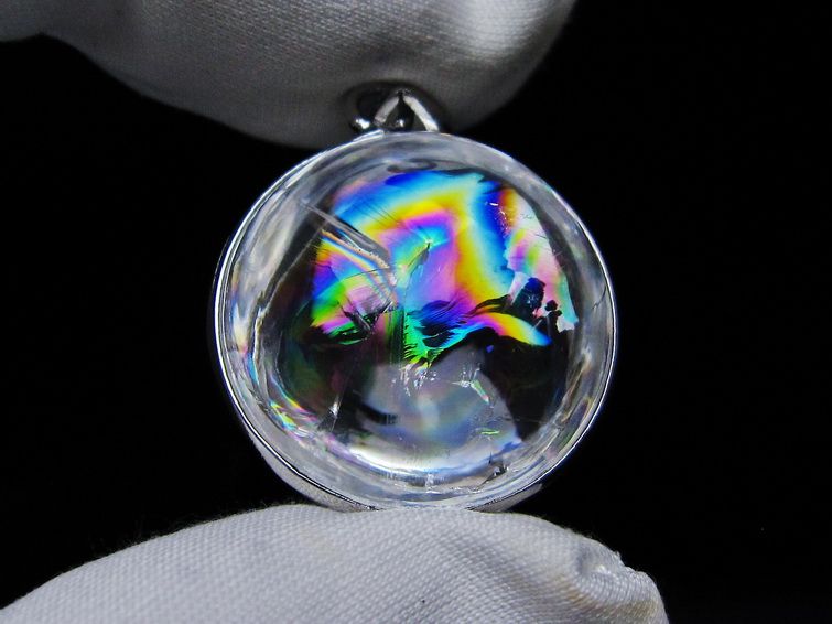アイリスクォーツ 水晶 ペンダント 虹入り 一点物 112-12388