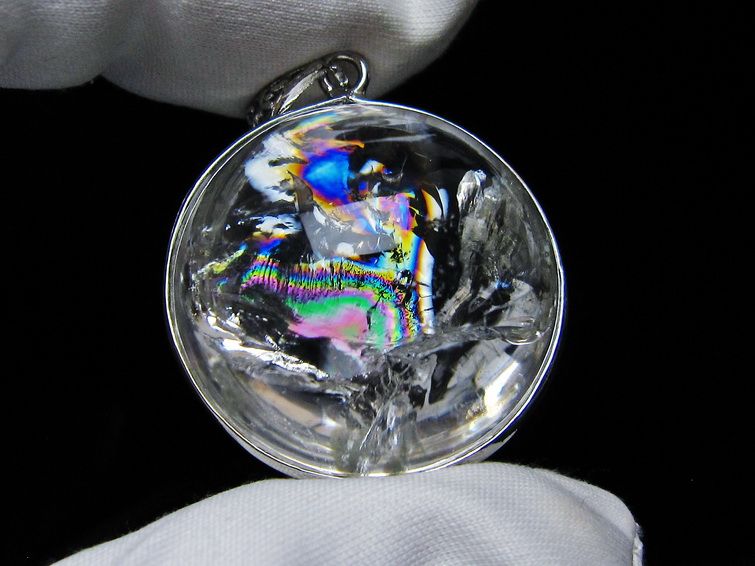 アイリスクォーツ 水晶 ペンダント 虹入り 一点物 112-12409