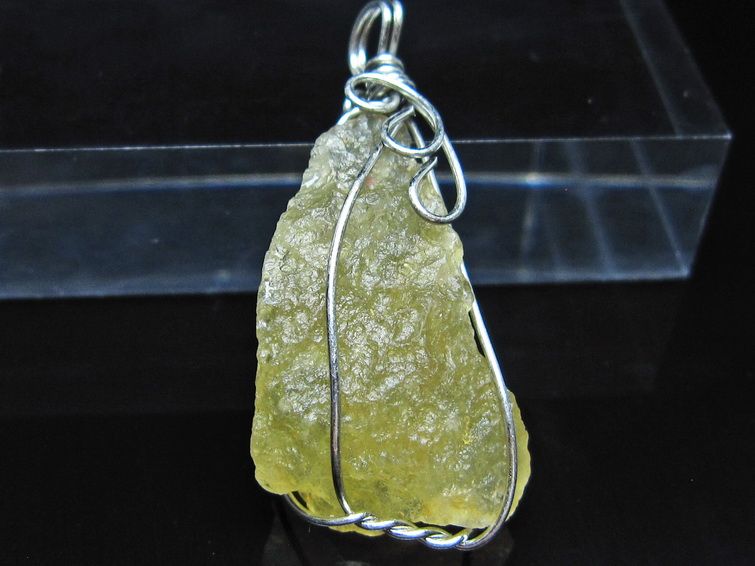 リビアングラス ペンダント 一点物 メール便可 112-13824