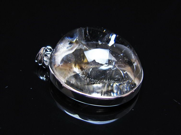 アイリスクォーツ 水晶 ペンダント 虹入り メール便可 一点物 112-14119