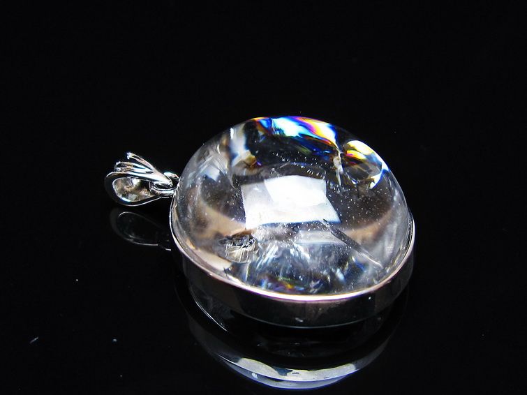 アイリスクォーツ 水晶 ペンダント 虹入り メール便可 一点物 112-14133