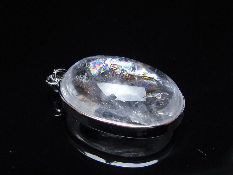 アイリスクォーツ 水晶 ペンダント 虹入り メール便可 一点物 112-14141