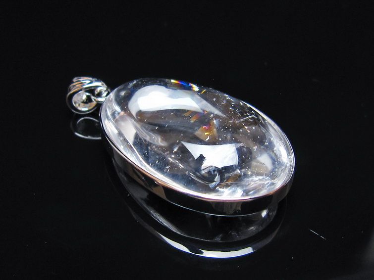 アイリスクォーツ 水晶 ペンダント 虹入り メール便可 一点物 112-14143
