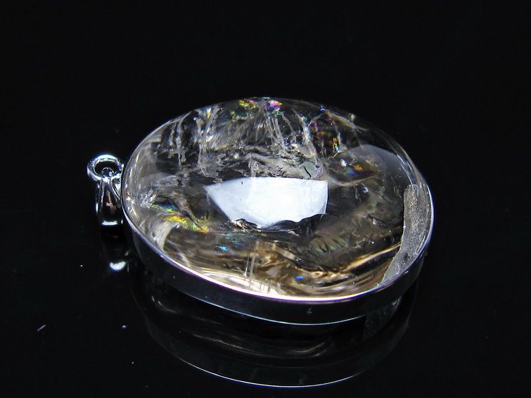 アイリスクォーツ 水晶 ペンダント 虹入り メール便可 一点物 112-14152