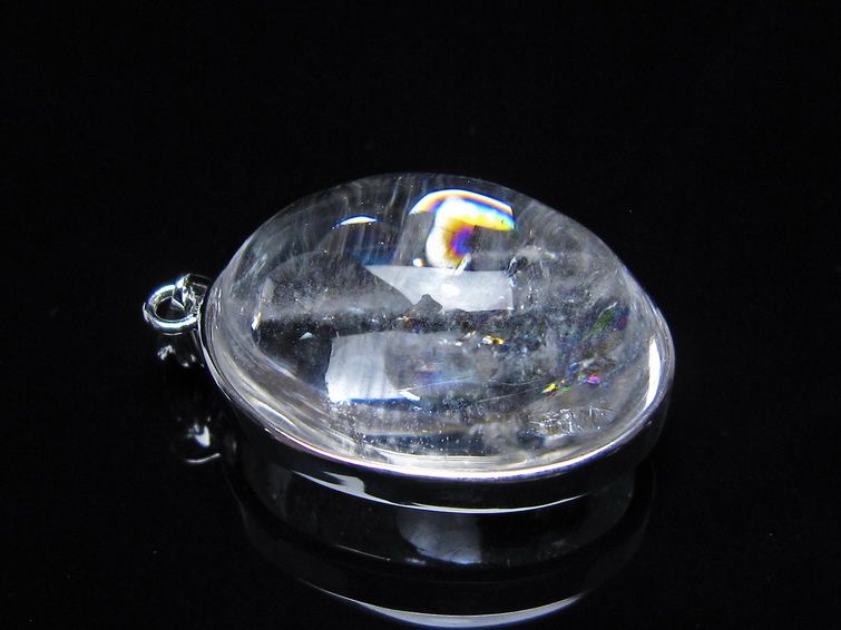 アイリスクォーツ 水晶 ペンダント 虹入り 一点物 112-14177