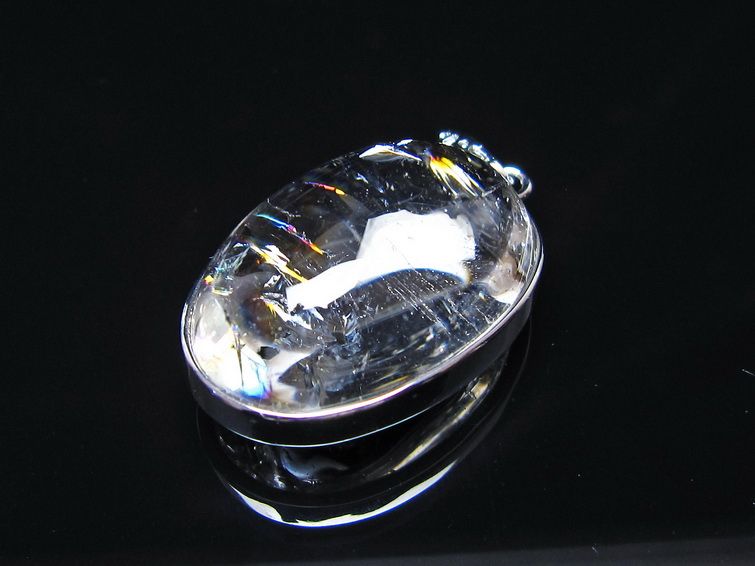 アイリスクォーツ 水晶 ペンダント 虹入り 一点物 112-14182