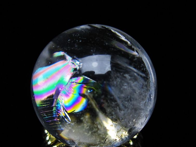 アイリスクォーツ 水晶 丸玉 虹入り 26mm 水晶玉 置物 スフィア 141-6968