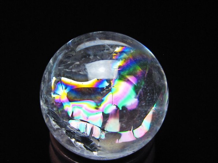 アイリスクォーツ 水晶玉 虹入り 25mm 水晶 丸玉 スフィア 置物 原石 一点物 141-8628
