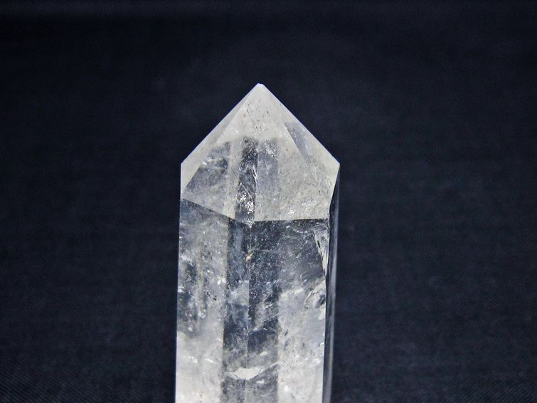 水晶 六角柱 ポイント 置物 一点物 142-11075