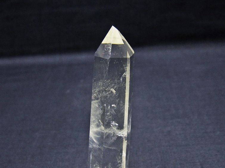 水晶 六角柱 ポイント 置物 一点物 142-11135