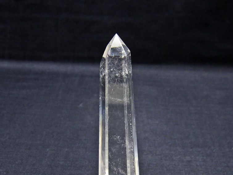 水晶 六角柱 ポイント 置物 一点物 142-11136