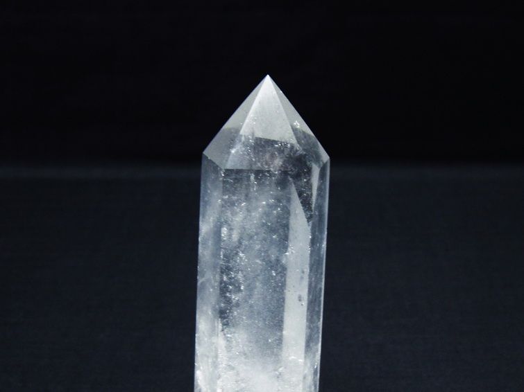 水晶 六角柱 ポイント 置物 一点物 142-9936