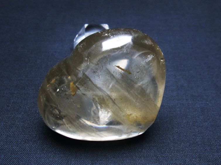水晶 ハート 置物 一点物 145-1317