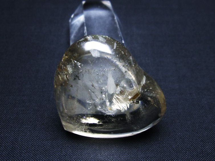 水晶 ハート 置物 一点物 145-1376