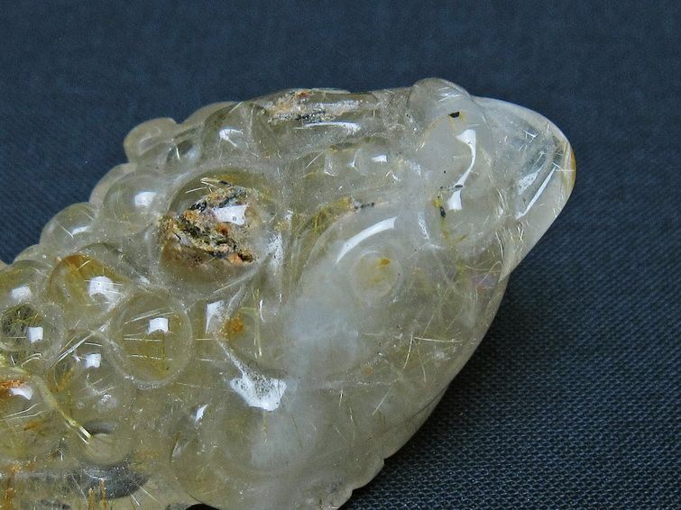 タイチンルチルクォーツ 手彫り 置物 キンセン 金蟾 一点物145-1655