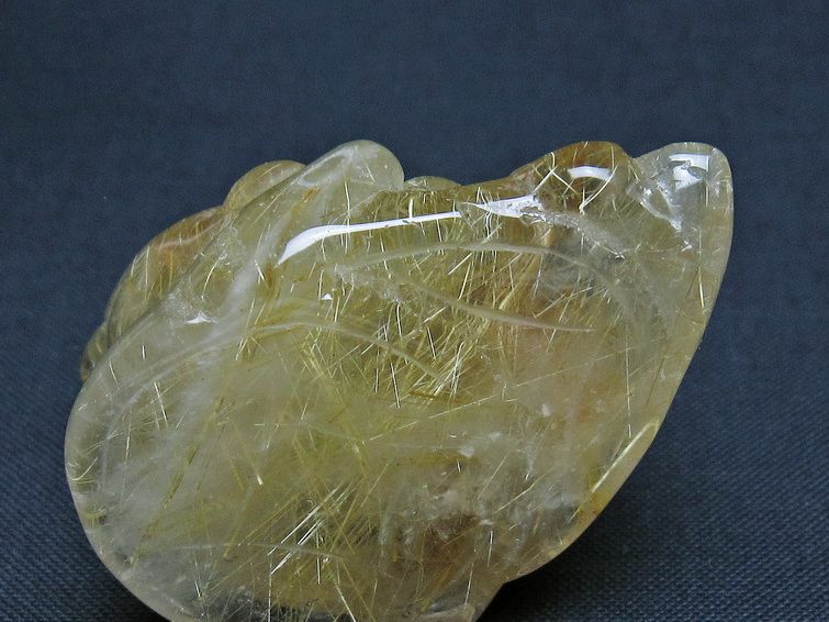タイチンルチルクォーツ 手彫り 置物 キンセン 金蟾 一点物 145-1679