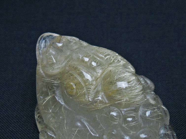 タイチンルチルクォーツ 手彫り 置物 キンセン 金蟾 一点物 145-1680
