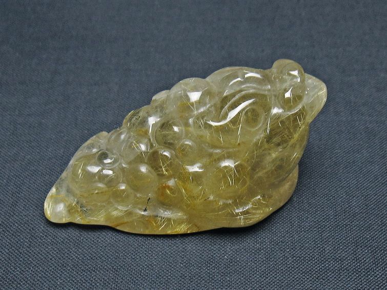 タイチンルチルクォーツ 手彫り 置物 キンセン 金蟾 一点物 145-1682