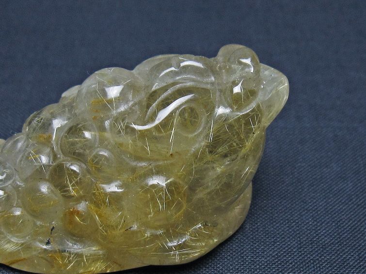 タイチンルチルクォーツ 手彫り 置物 キンセン 金蟾 一点物 145-1682