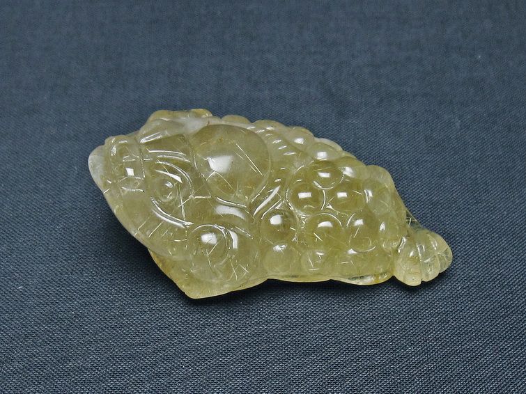 タイチンルチルクォーツ 手彫り 置物 キンセン 金蟾 一点物 145-1688