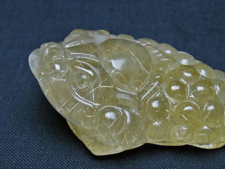 タイチンルチルクォーツ 手彫り 置物 キンセン 金蟾 一点物 145-1688