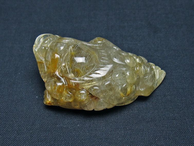 タイチンルチルクォーツ 手彫り 置物 キンセン 金蟾 一点物 145-1689