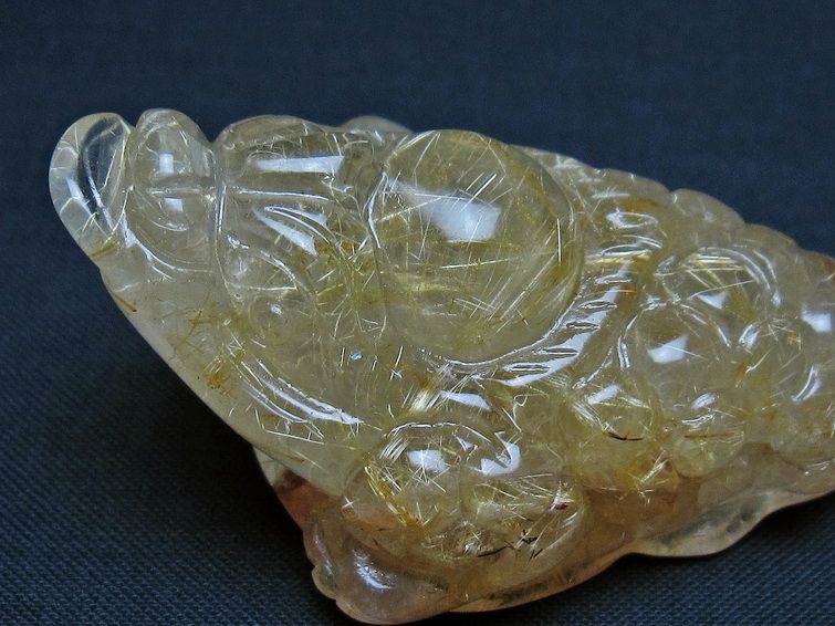 タイチンルチルクォーツ 手彫り 置物 キンセン 金蟾 一点物 145-1702