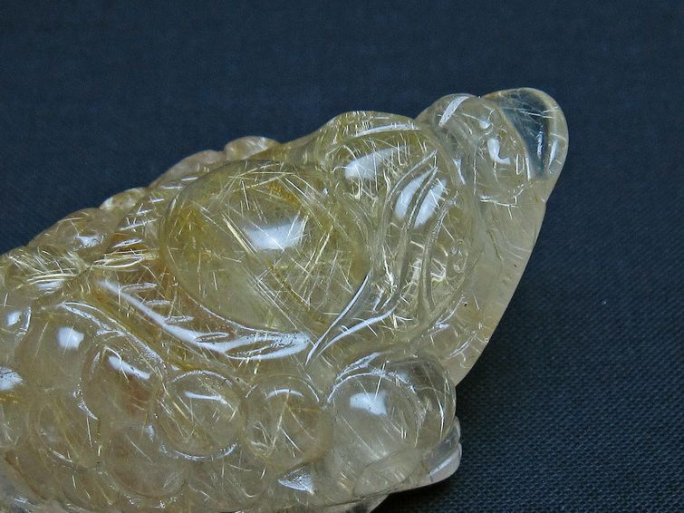 タイチンルチルクォーツ 手彫り 置物 キンセン 金蟾 一点物 145-1702
