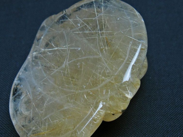 タイチンルチルクォーツ 手彫り 置物 キンセン 金蟾 一点物 145-1703