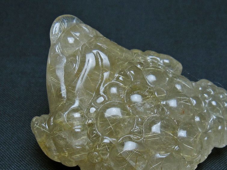 タイチンルチルクォーツ 手彫り 置物 キンセン 金蟾 一点物 145-1731