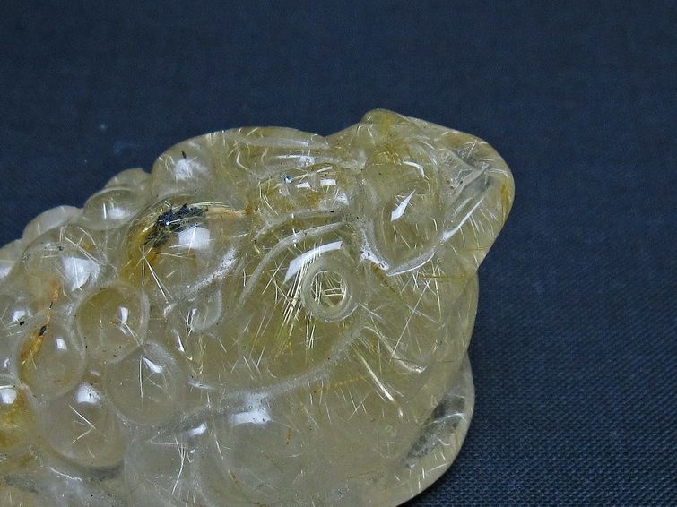 タイチンルチルクォーツ 手彫り 置物 キンセン 金蟾 一点物 145-1732