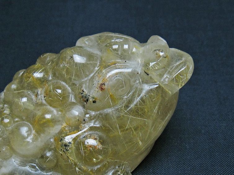 タイチンルチルクォーツ 手彫り 置物 キンセン 金蟾 一点物 145-1733