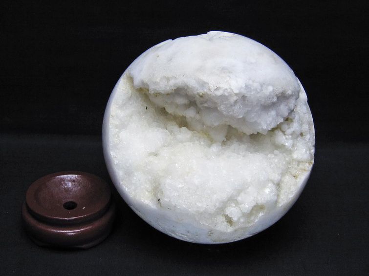1.5Kg 水晶 ジオード 丸玉 120mm 笑口 置物 原石 一点物 151-10550