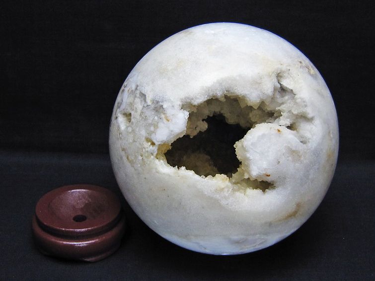 1.5Kg 水晶 ジオード 丸玉 130mm 笑口 置物 原石 一点物 151-10561
