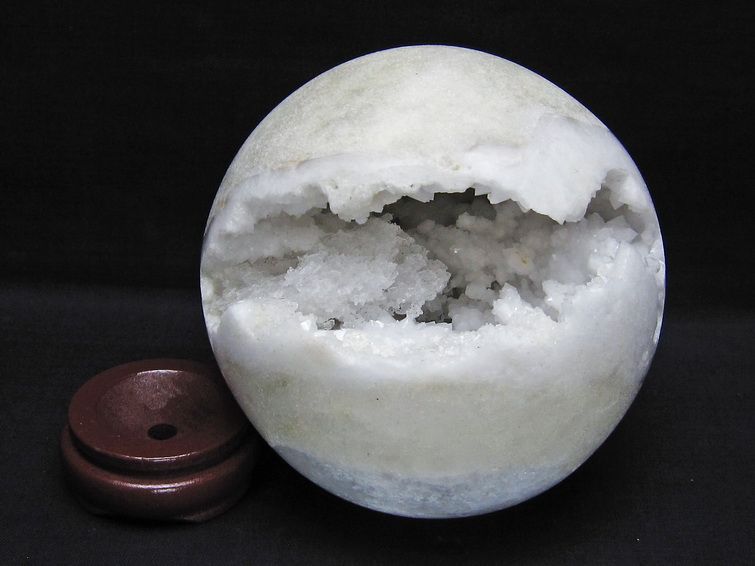 1.5Kg 水晶 ジオード 丸玉 127mm 笑口 置物 原石 一点物 151-10564