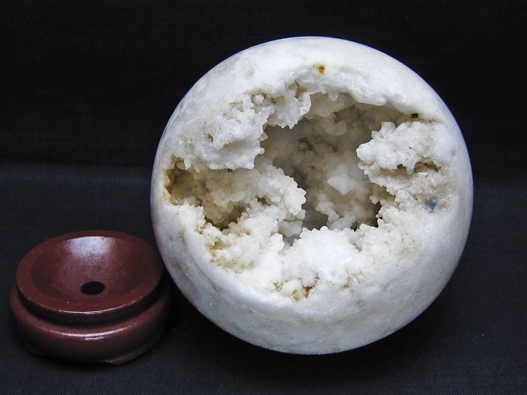 水晶 ジオード 丸玉 105mm 笑口 置物 原石 一点物 151-10592