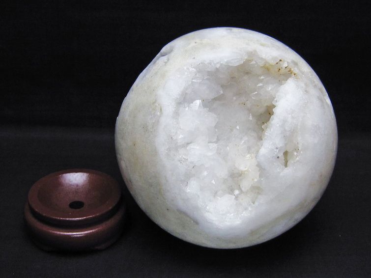 1.2Kg 水晶 ジオード 丸玉 115mm 笑口 置物 原石 一点物 151-10593