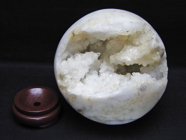 1.5Kg 水晶 ジオード 丸玉 125mm 笑口 置物 原石 一点物 151-10598