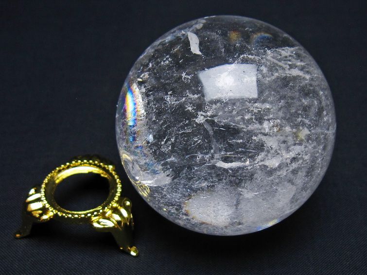 水晶 丸玉 虹入り 57mm スフィア 水晶玉 球体 玉 一点物 151-7891