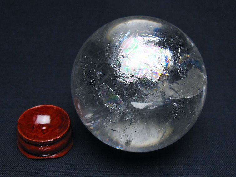 水晶 丸玉 虹入り 57mm スフィア 置物 水晶玉 一点物 151-8834