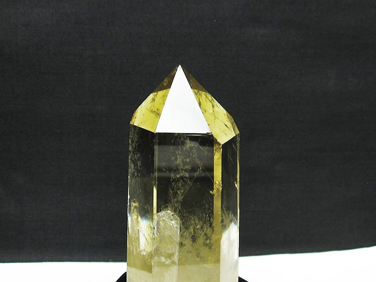 シトリン 六角柱 シトリンクォーツ 台座付属 一点物 152-2931