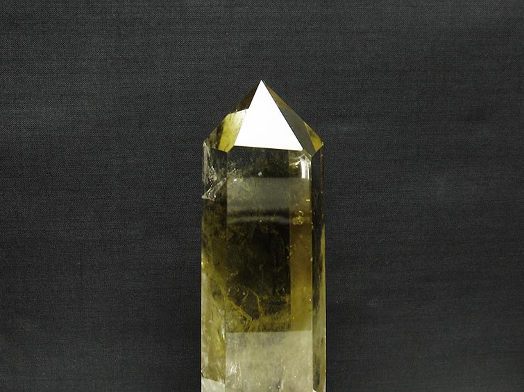 シトリン 六角柱 シトリンクォーツ 台座付属 一点物 152-2940