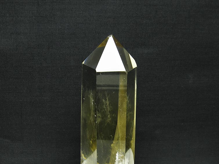 シトリン 六角柱 シトリンクォーツ 台座付属 一点物 152-2965