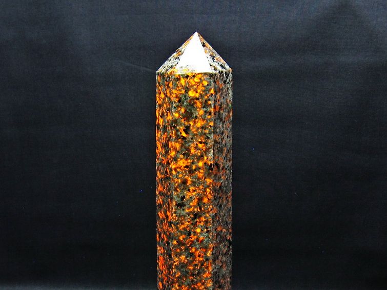 1.4Kg ユーパーライト 六角柱 台座付属 一点物 152-2998