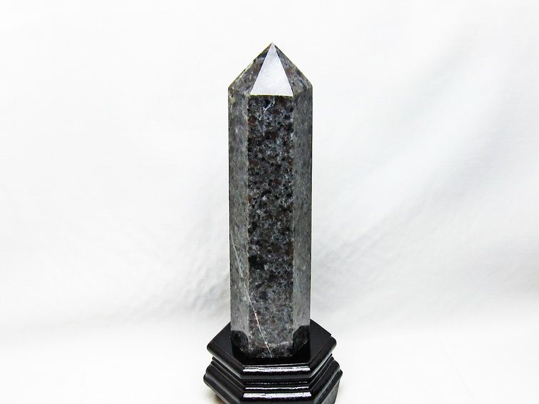 1.1Kg ユーパーライト 六角柱 台座付属 一点物 152-3005