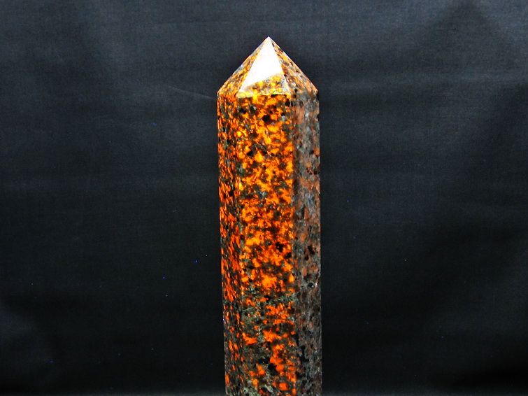 1.3Kg ユーパーライト 六角柱 台座付属 一点物 152-3007