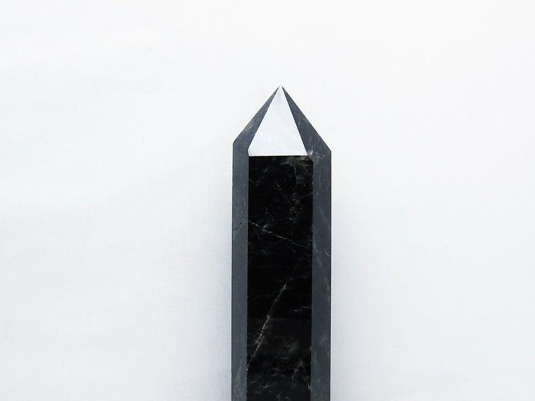1.7Kg モリオン 黒水晶 六角柱 台座付属 一点物 152-4014