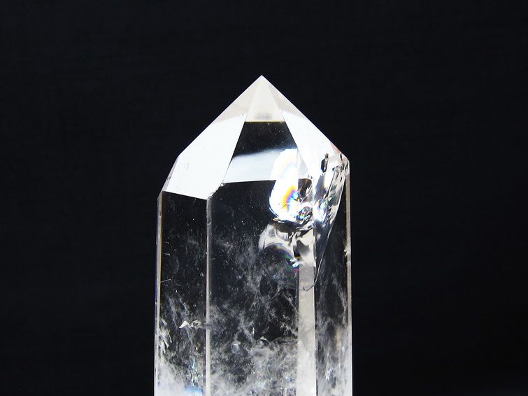 水晶 六角柱 虹入り 水晶 ポイント 台座付属 置物 原石 一点物 152-4502