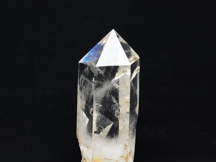 水晶 六角柱 水晶 ポイント 原石 置物 台座付属 一点物 152-4602