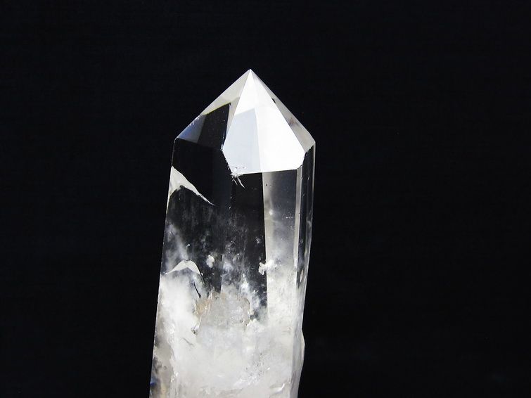 水晶 六角柱 水晶 ポイント 原石 置物 台座付属 一点物 152-4606